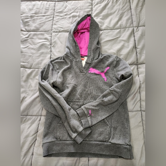 4/$15Medium Puma Hoodie - Picture 2 of 5